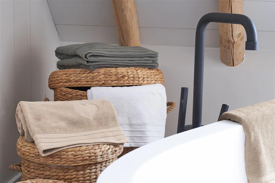 Riviera Maison HEART Taupe Frottiertuch