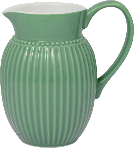 Greengate Jug Alice | Zeitlose Kanne in Dusty Green | Hochwertiger Keramikkrug