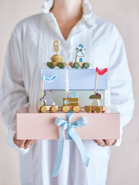 Geburtstagszug Bloomingville MINI Alfi Braun FSC®100% MDF