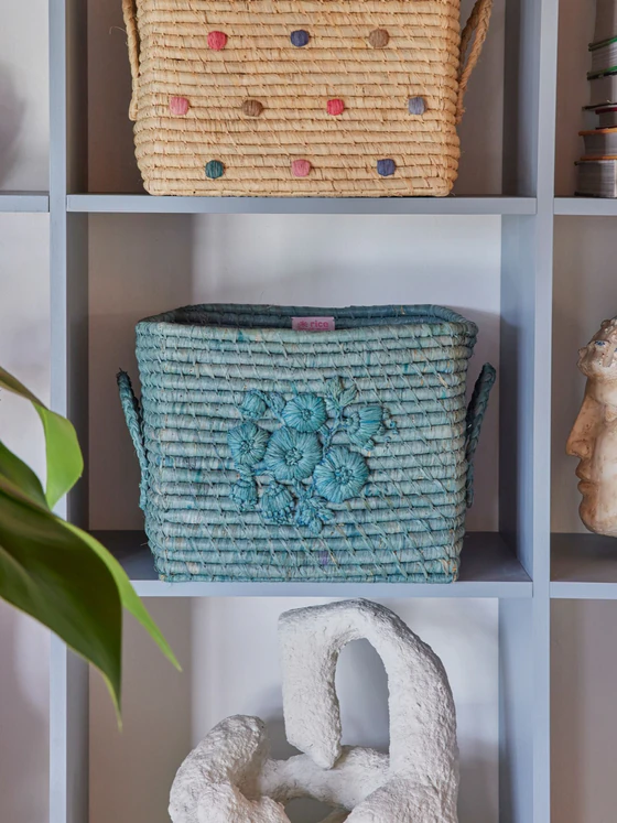 Aufbewahrungskorb Raffia Dove Blue Rice by Rice – Handgefertigt
