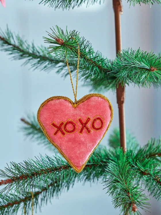 Weihnachtsbaumanhänger Herz Rosa Rice by Rice – Handbestickt, Samt