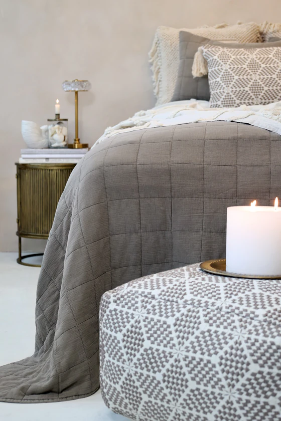 Tagesdecke Chic Antique Aix Quilt 240x240 Baumwolle Latte