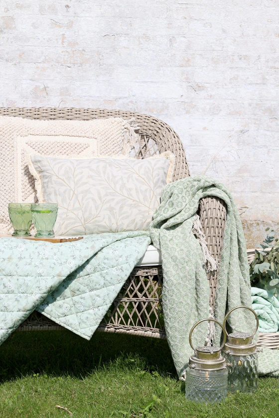 Wohndecke Chic Antique Aix Plaid Grün – Nachhaltig & Weich