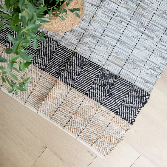 Handgewebter Teppich Chic Antique – Streifen Kohle Naturtöne
