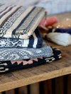 Jacquard Clutch Chic Antique Sens midnight – Stilvoll & Langlebig