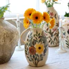 Dekorative Steingut-Kanne Chic Antique Blumenmotiv Creme Unikat