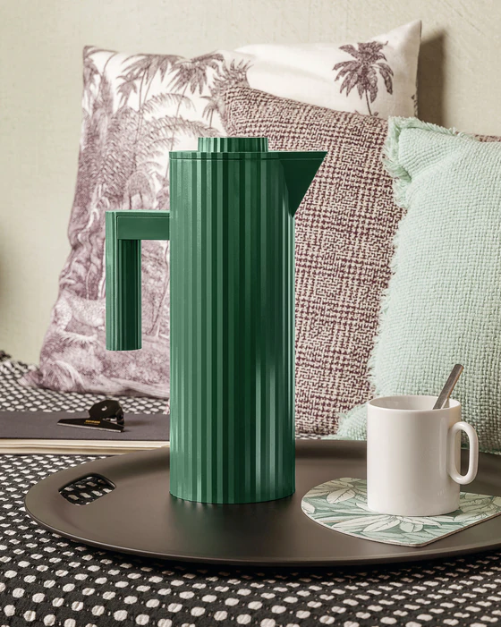 Isolierkanne Alessi Plissé-MDL12 – Elegantes Design
