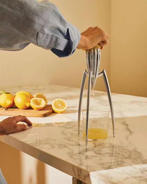 Alessi Juicy Salif Design-Zitruspresse PSJS von Philippe Starck glänzend poliert